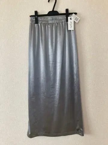 새상품 야마다야 라디에이트 실버 롱 스커트 허리밴딩