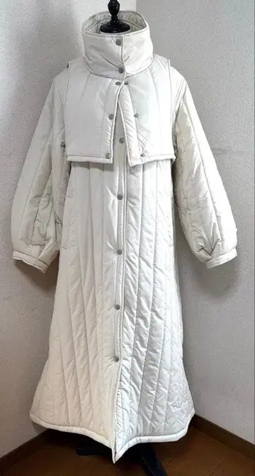 CFT. 에크루 롱 다운 코트 경량 화이트 롱 다운 코트