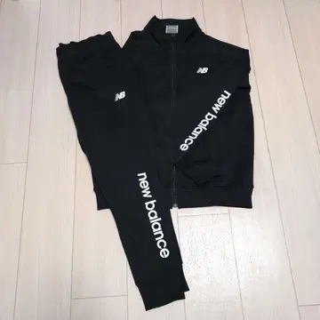 뉴발란스 블랙 저리 상하의 세트 M 사이즈