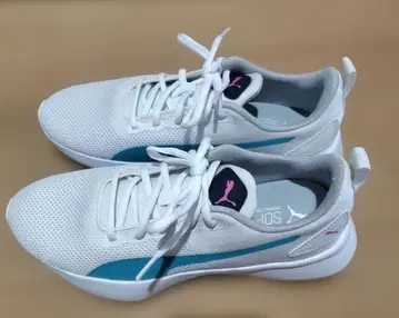 PUMA SOFT FORM + 스니커즈