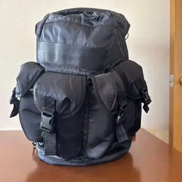 NEW ERA UTILITY 4 POCKET PACK 40L