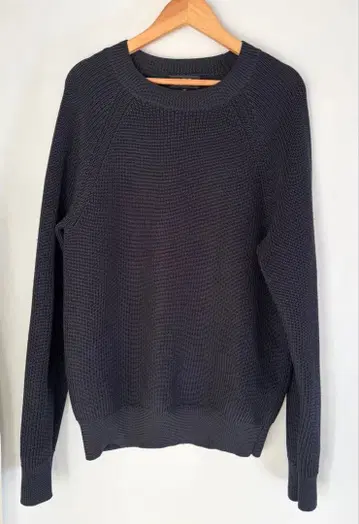 A.P.C 풀오버 니트 네이비