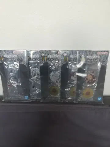 반다이 H 아크릴 참 5개 세트