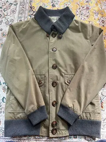 카키 밀리터리 자켓