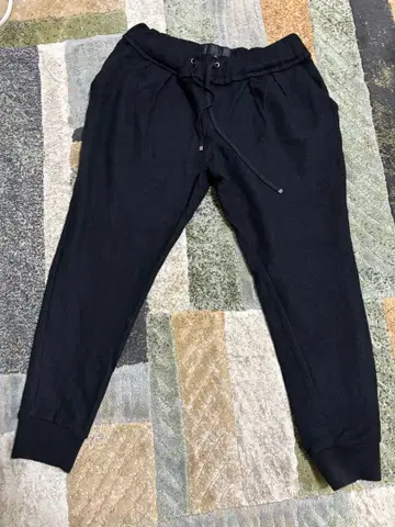 UNTITLED 블랙 조거 팬츠 사이즈 1