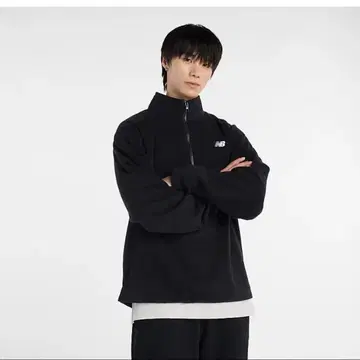 New Balance 플리스 자켓 블랙