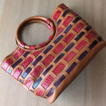 가죽 뜨개질 핸드백 적자색