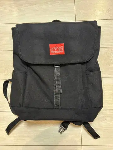 The MANHATTAN PORTAGE 블랙 백팩