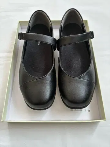 AKAISHI 160 무릎 편한 펌프스 블랙 22.5cm