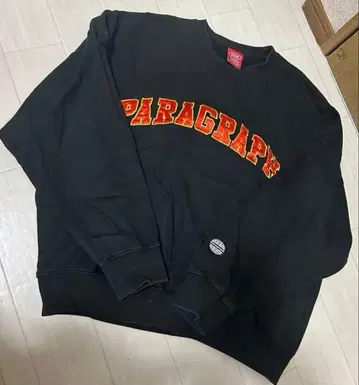 PARAGRAPH 맨투맨 블랙