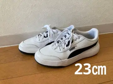 PUMA 로우컷 스니커즈 화이트/블랙