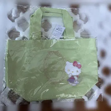 [ 미사용 새상품 ] 라뒤레 헬로키티 미니 토트백 그린 한정판 쇼핑백