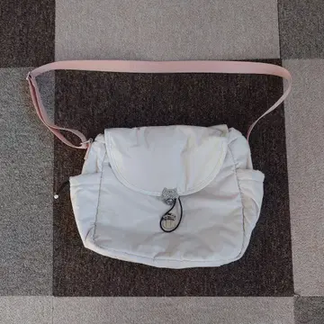 츠모리 치사토 고양이 메탈 숄더백