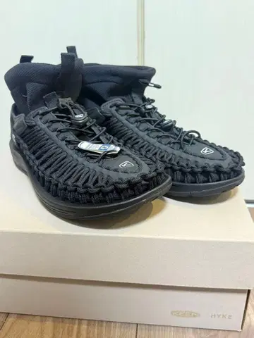 [ 미사용 ] KEEN x HYKE 사이즈 27.5 남성용 부츠