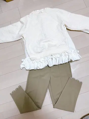 frene 프레인 화이트 프릴 셋업 새상품급