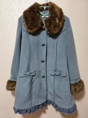 액시즈 코트 미사용 새상품