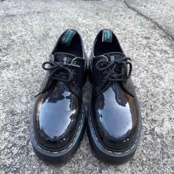 닥터마틴 1461 QUAD BLACK RAINBOW