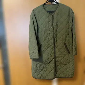 빔즈 퀼팅 코트 M 사이즈 올리브