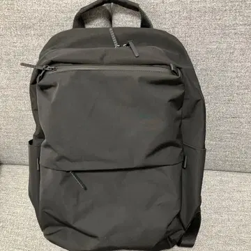 유니클로 팬 기능성 백팩 블랙