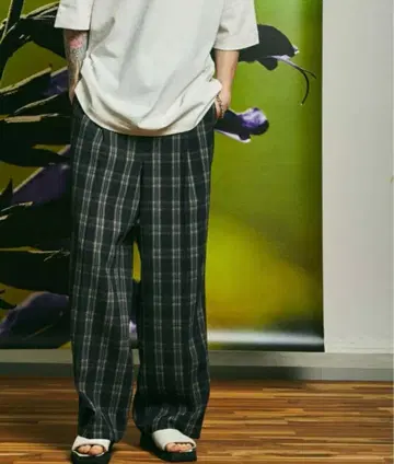 MAISON SPECIAL 체크 무늬 와이드 팬츠 01