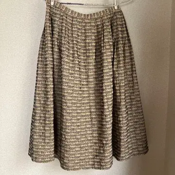 시빌라 자수 플레어 스커트