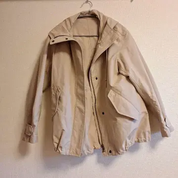 유니클로 베이지 후드 부착 자켓 M 사이즈