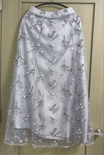 머큐리 듀오 튤 자수 부케 패턴 플레어 스커트