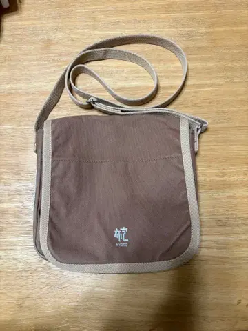 신자부로 캔버스 숄더백 브라운