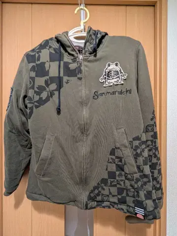 [류기압삭] 산마루이치 산마루이치 보아 안감 충전솜 방한 후드티