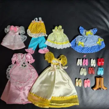 총 18점 리카짱 옷 갈아입기 의류 신발 세트