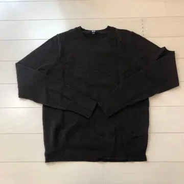 유니클로 캐시미어 크루넥 스웨터