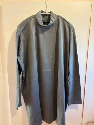 mizuiroind 하이넥 긴팔 셔츠