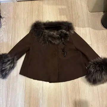 브라운 무스탕 코트 퍼 포함 숏 기장