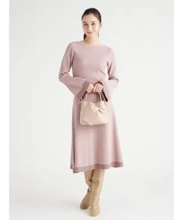 CELFORD 벨 슬리브 홀 가먼트 원피스