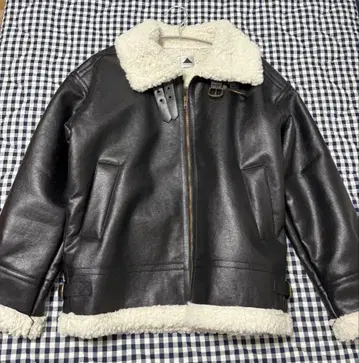 보아 가죽 자켓 블랙