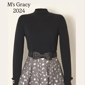 M's Gracy 펄 버튼 포함 하이넥 니트