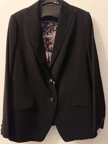 커트러리 셋업 (자켓 + 티셔츠)