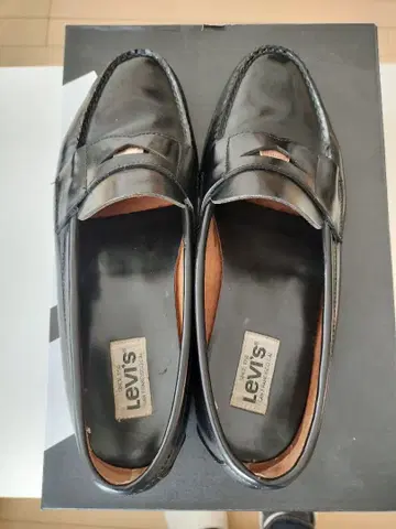 Levi's 블랙 로퍼