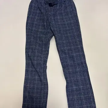 그라미치 그레이 계열 체크 무늬 테이퍼드 팬츠