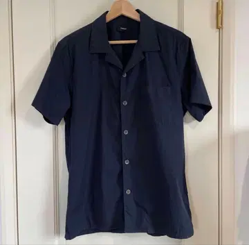 Theory 네이비 반팔 셔츠