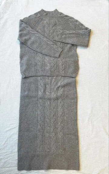 BANANA REPUBLIC 니트 셋업