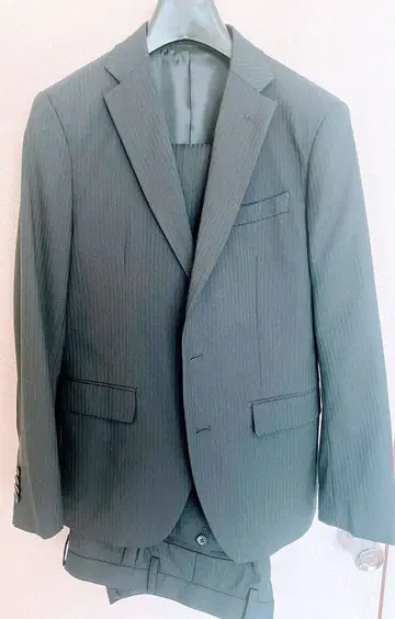 비즈니스 정장 블랙 핀스트라이프