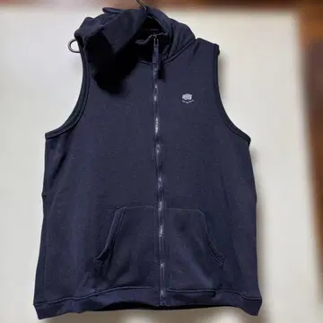 드럭 스토어즈 속기모 귀 달린 베스트