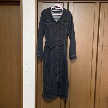 루니 루니 블랙 데님 원피스