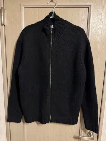 캘빈 클라인 90s 드라이버 니트 L 블랙