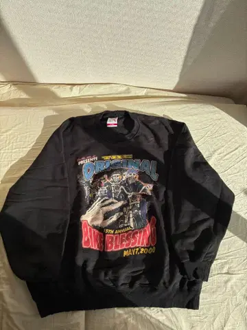 TOH 구제 의류풍 데미지 가공 맨투맨