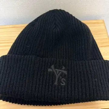 YSTRDY's TMRRW 블랙 비니