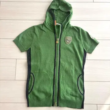 새상품급 Heal Creek 후드 부착 반팔 스웨터