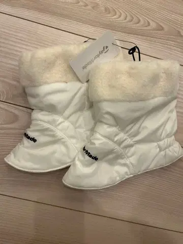 [ 택 포함 새상품 ] TaylorMade 화이트 레그 워머