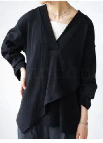 블랙 레이어드 니트탑 V넥 긴팔